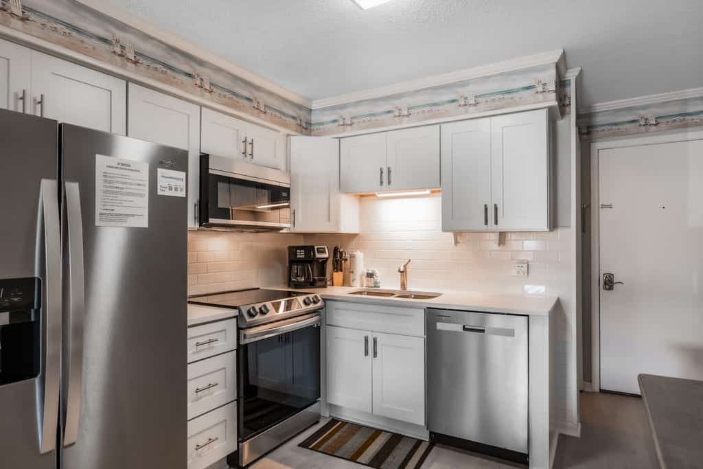 Take a peek at this charming 2 bedroom condo located in the quiet community of Ocean Forest Villas! Equipped with a queen sized bed, a full bed, and a twin over twin bunk bed, this cozy condo can comfortably accommodate a total of 6 guests. Located on the first floor of the building, no stairs or elevators are required!