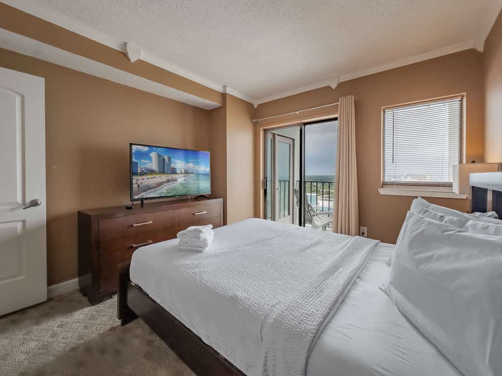 # High-Floor Ocean View 2BR at The Palace | Sleeps 6

Experience Myrtle Beach from the 20th floor of The Palace Resort! This spacious 2-bedroom, 2-bath condo offers incredible ocean views, two private balconies, a full-size kitchen, and comfortable accommodations for up to 6 guests.

Whether you're planning a family vacation, couples getaway, or relaxing beach escape, this high-floor coastal retreat provides the perfect setting to enjoy everything Myrtle Beach has to offer.

## Incredible Ocean Views & Two Private Balconies