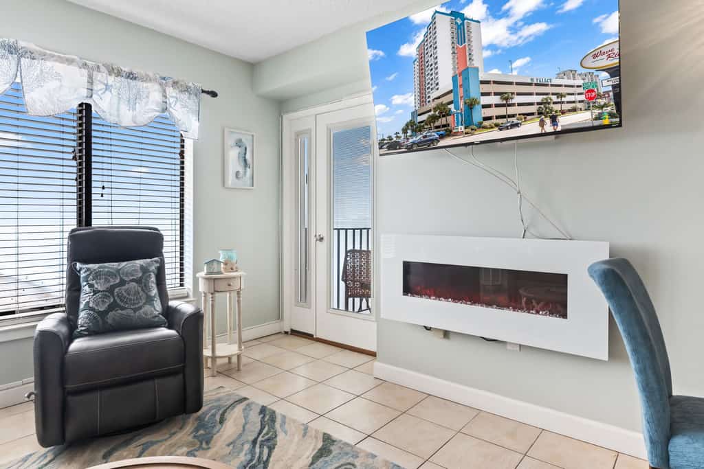 This is an absolutely incredible 2 bedroom condo located at the Palace Resort in Myrtle Beach, SC. The search for your next vacation stops here! Check out this 21st floor, ocean view, 2 bedroom apartment. Only two floors below the penthouse! The condo is fully furnished with 1 king size bed, 2 twin size beds, a sleeper sofa, and will comfortably accommodate 6 guests.