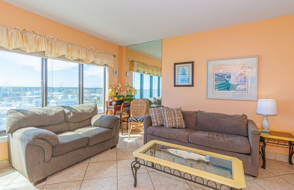 The search for your next vacation stops here! Check out this 10th floor, ocean view, 1-bedroom apartment located at the Palace Resort in Myrtle Beach, SC. The condo is fully furnished and the layout will accommodate 4 guests.