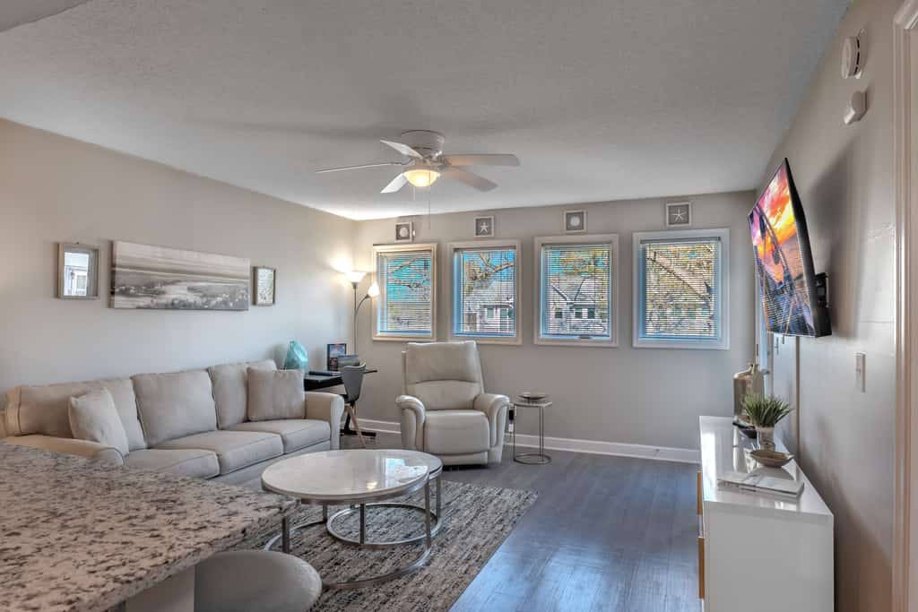 Coastal Retreat at Myrtle Beach Resort | 1BR Condo Sleeps 4

Escape to the coast and enjoy a relaxing stay at this charming 1-bedroom, 1-bath condo located in the gated Myrtle Beach Resort – Five Seasons community. This bright and inviting retreat comfortably accommodates up to 4 guests with a queen-size bed and a queen sleeper sofa, making it the perfect choice for couples, small families, or friends looking to experience everything Myrtle Beach has to offer.