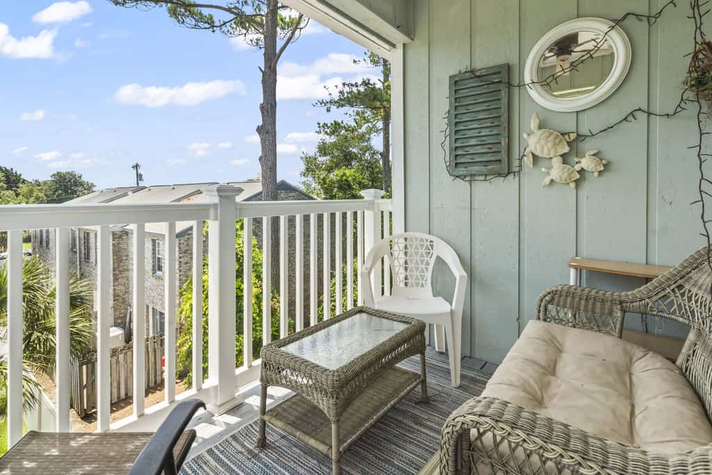 Take a look at this quiet, charming, 2 bedroom get-away located at the Summer Times complex in North Myrtle Beach! This homey retreat has a king suite with a private bathroom, plus a 2nd guest bedroom with a queen bed and a second full bathroom with bathtub and shower for guests, comfortably accommodating a total of 4 guests.