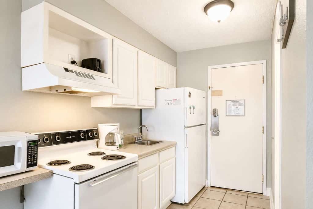 The search for your next vacation rental ends here! Welcome to this cozy, updated ocean-view condo on the 8th floor of the Sea Mist Resort in Myrtle Beach, SC. Whether you're planning a relaxing escape or a fun-filled getaway, this space has everything you need for a comfortable and memorable stay. Step inside and you&rsquo;ll find a bright, inviting apartment that sleeps three guests comfortably, featuring a plush king bed and a twin-size sleeper sofa.





Free Wi-Fi is available.

Smoking AND Vaping are not allowed.

Unfortunately, all pools are currently unavailable for guest use with no anticipated reopening date.