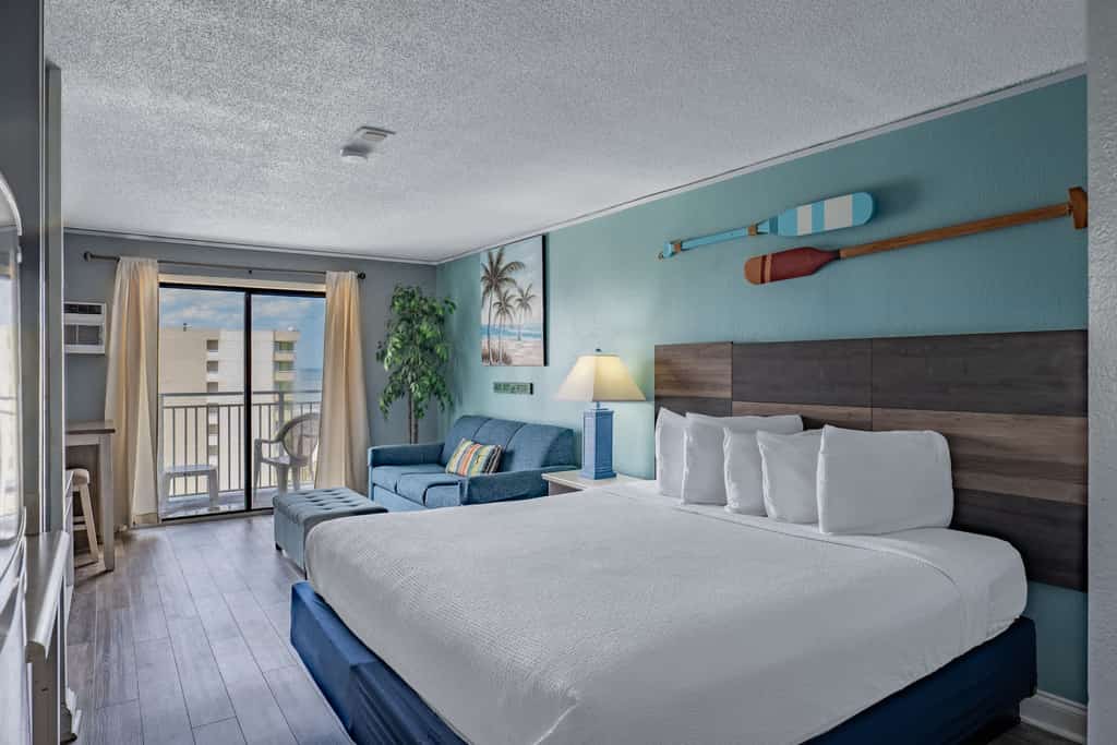 Ocean View King Suite at Sea Mist | Sleeps 4

Escape to Myrtle Beach and enjoy a relaxing stay in this comfortable 13th-floor king suite located in the Driftwood Building at Sea Mist Resort. With beautiful ocean views, a private balcony, and accommodations for up to 4 guests, this condo is the perfect home base for couples, small families, or friends looking to experience the Grand Strand.