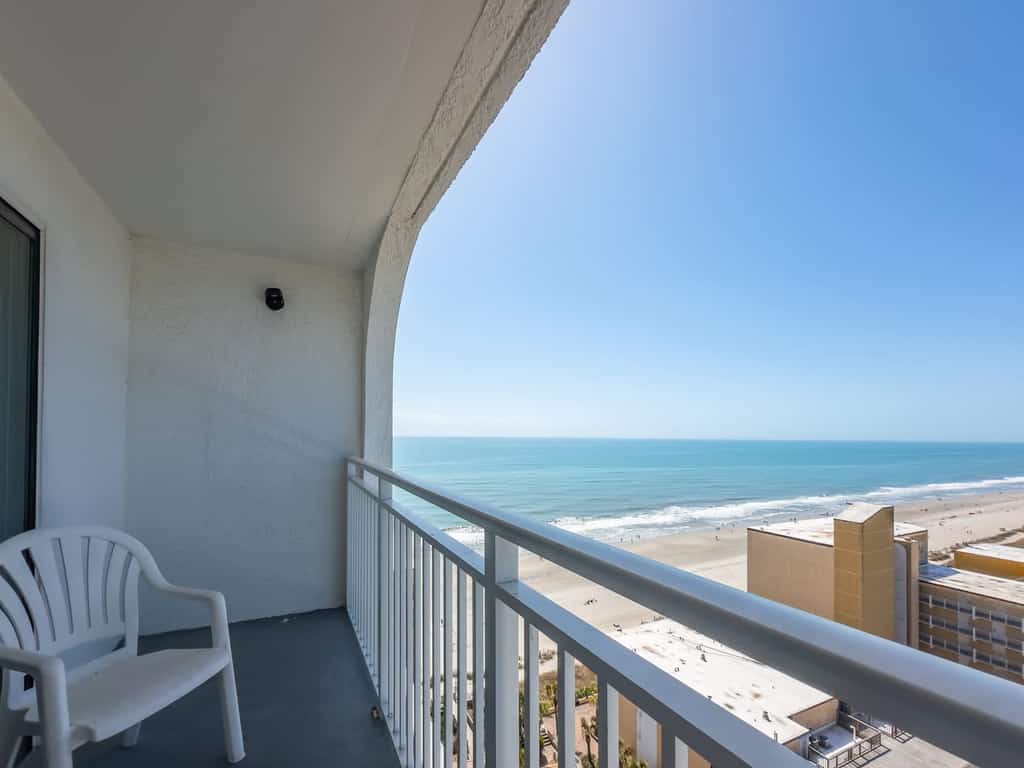 Your search for the perfect Myrtle Beach getaway ends here! Welcome to this inviting 16th floor ocean view condo at the Sea Mist Resort, where comfort, convenience, and beautiful coastal scenery come together for an unforgettable vacation. Whether you're planning a romantic escape, a weekend with friends, or a family beach trip, this fully furnished condo comfortably accommodates up to 4 guests with two full sized beds and everything you need to feel right at home.

Wi-Fi and Cable are available.

Unfortunately, all pools are currently unavailable for guest use with no anticipated reopening date.