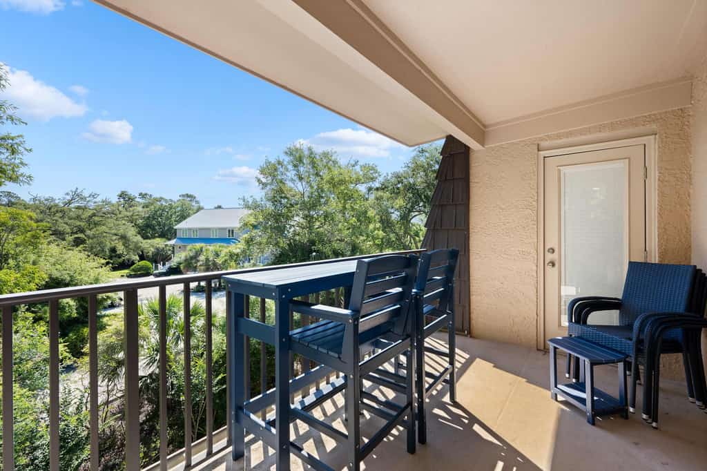 Welcome to the Sandpiper Villa! 

🌴 Ocean-View Island Club Villa | Feel the Ocean Breeze!