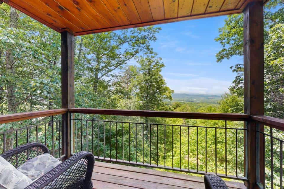 Eagles Wing Lodge | Game Room, Firepit, Dazzling Sunset Views | Near Downtown