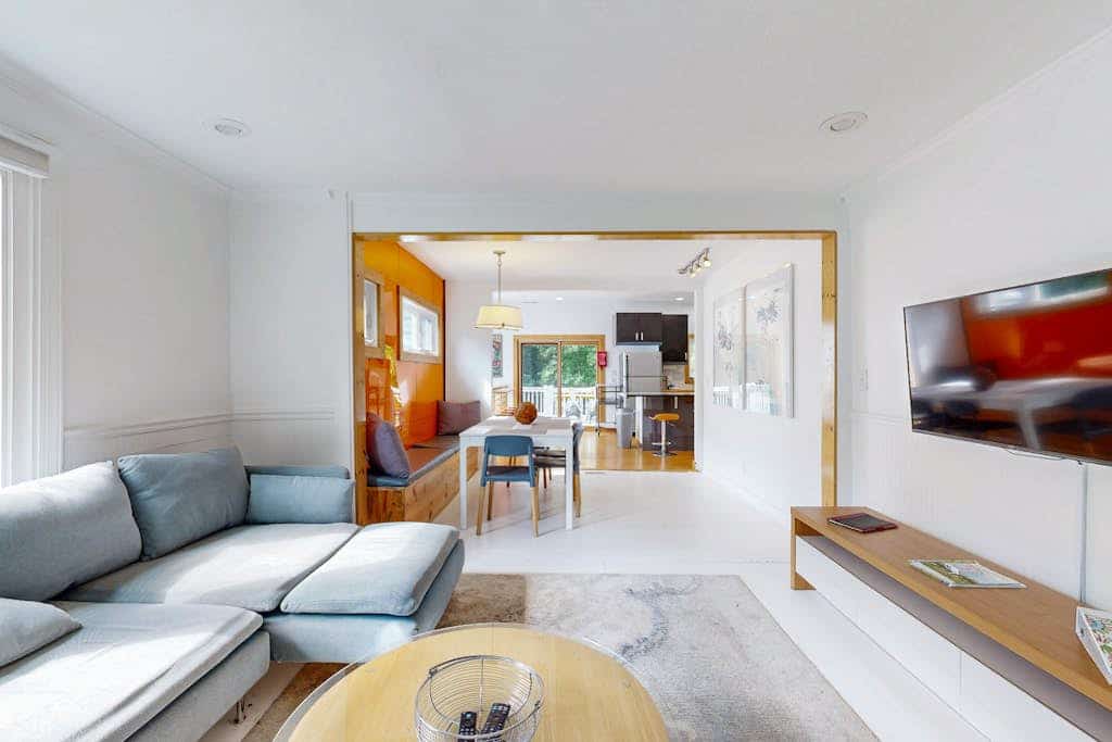 Dog-friendly downtown retreat with 2 kitchens & large fenced yards