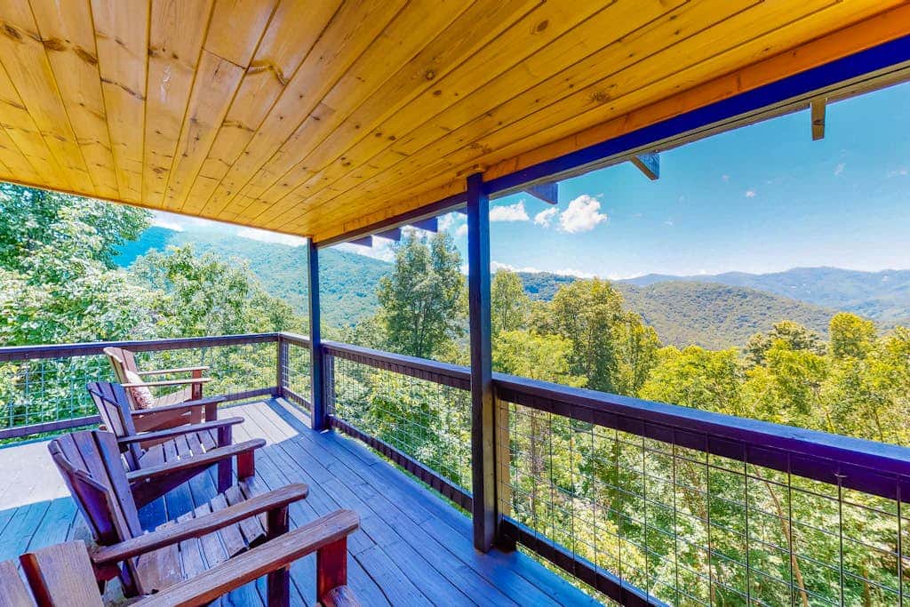 Sun Eagle Lodge