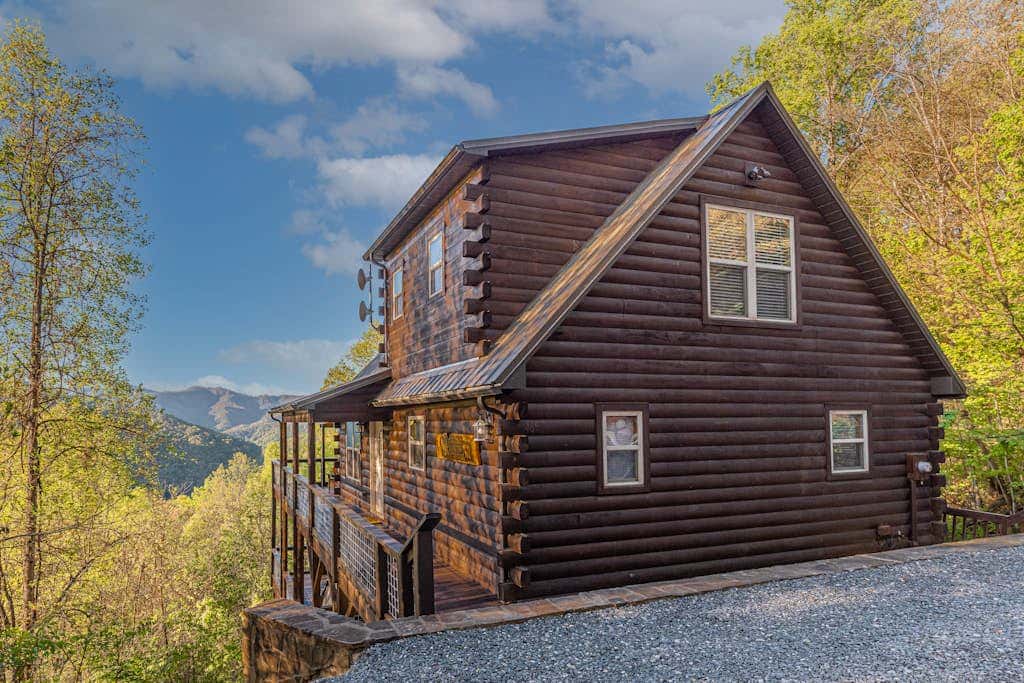 Sun Eagle Lodge