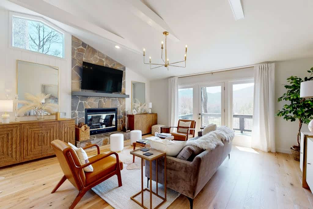 Professionally designed home with modern amenities & stunning mountain views