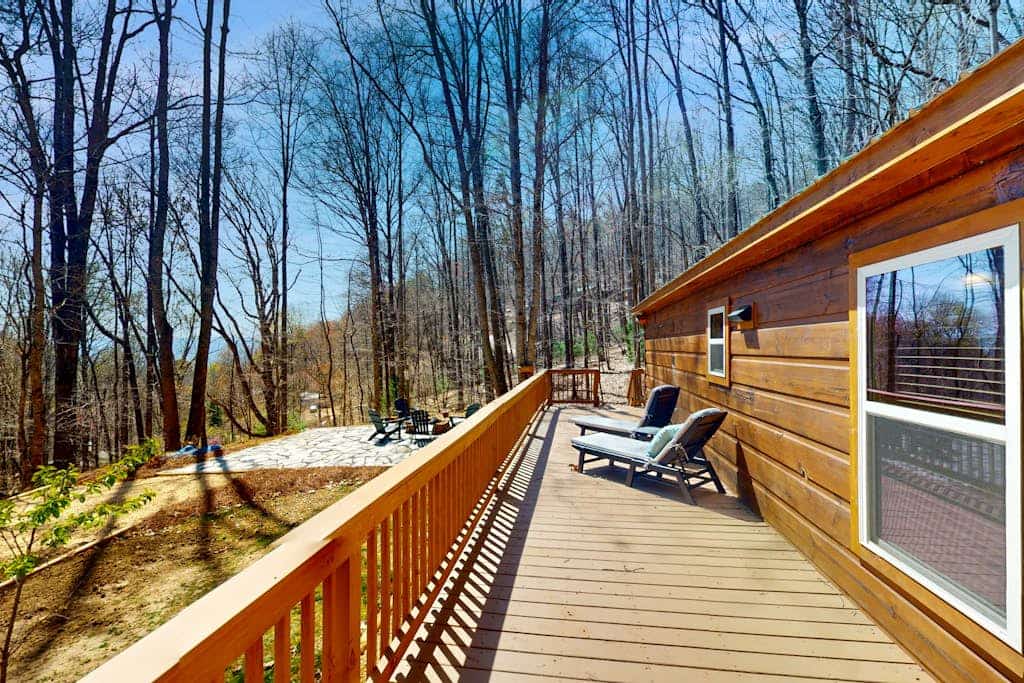 Dog-friendly rustic home with private hot tub, mtn views, wraparound deck, W/D