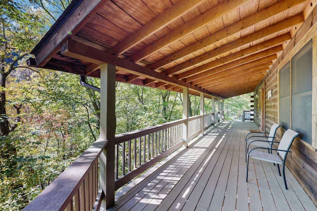 Maggie Valley cabin with wrap around porch & gorgeous mountain views