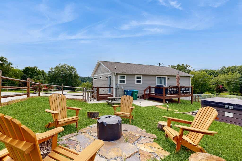 Charming home with hot tub, central AC, W/D, patio, and Views