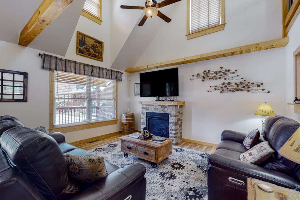 Pristine mountain home with fireplace, gorgeous views, W/D, grill, & deck