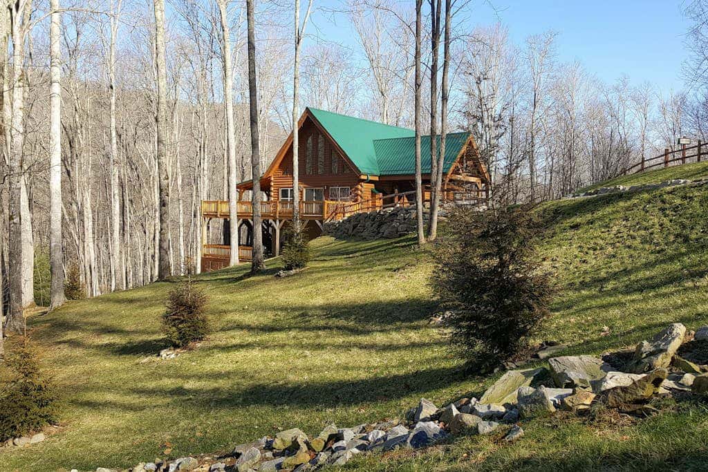 Mountain Chic Home and Ski Lodge