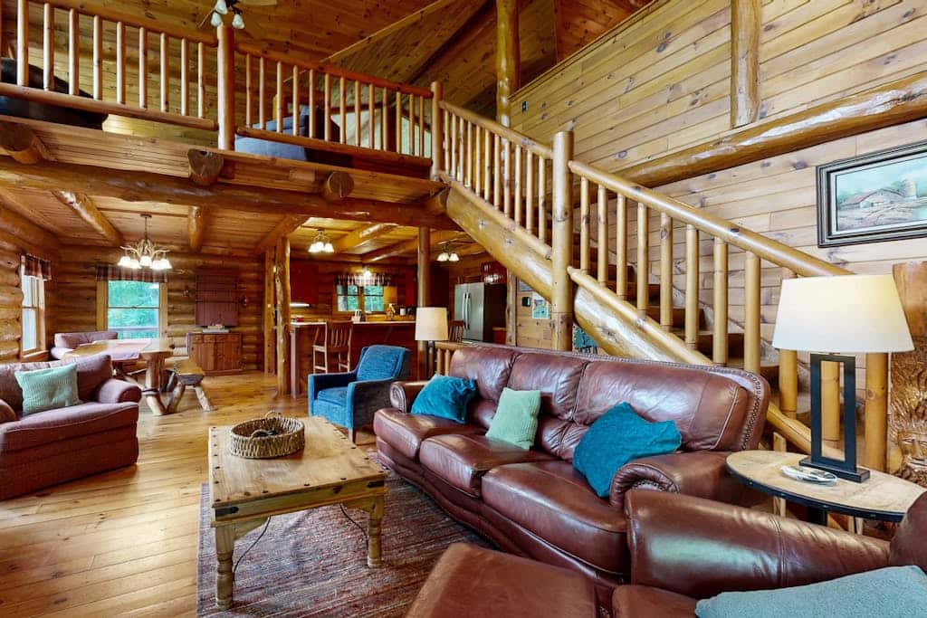 Red Lantern Lodge