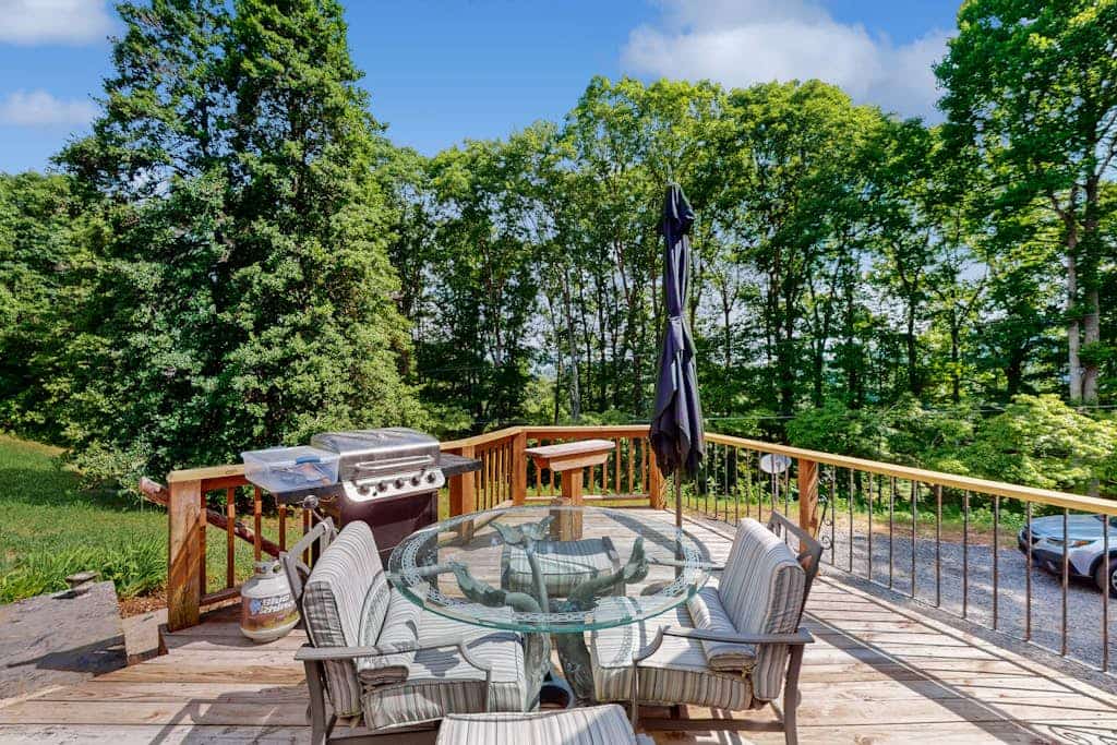 Dog-friendly Nature Retreat with Deck, Covered Patio and Open Spaces