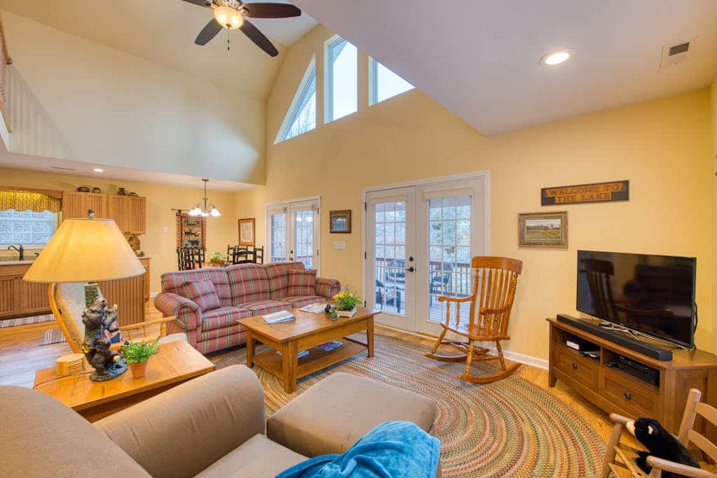 Sunny two-level home near the lake with free WiFi, AC, pool & skylights on deck