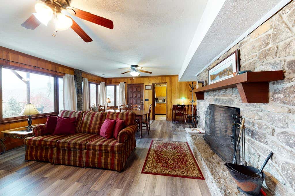 Morris Villa Lower