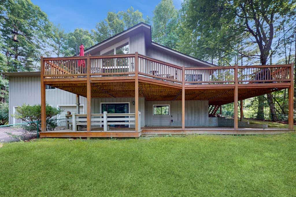 Idyllic Mountain Escape | Grill, Outdoor Lounge | 4 Mins to Flat Rock Village