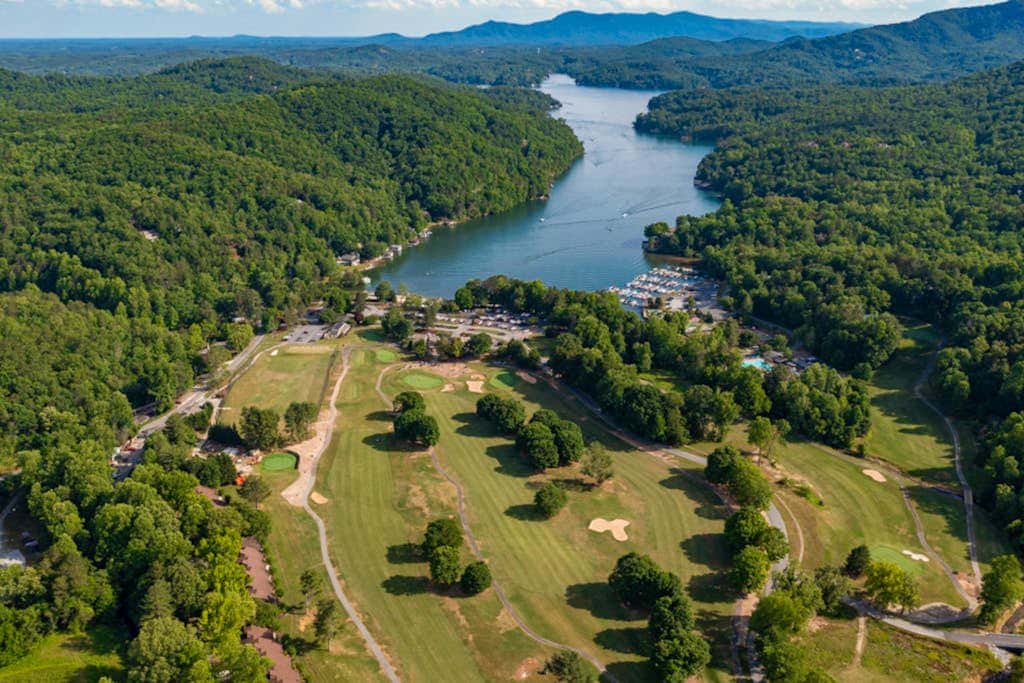 Rumbling Bald Resort Unit -2004