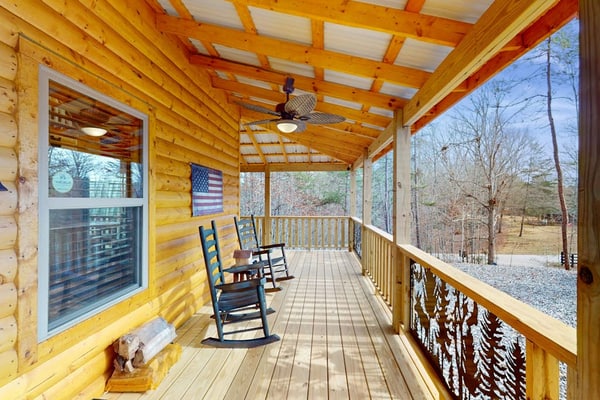 Private 1BR Cabin In Murphy with Mountain Views, Wifi, and Full Kitchen