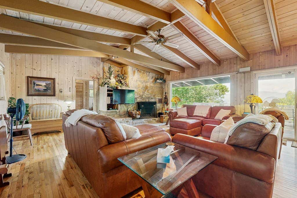 Vista Heights Retreat
