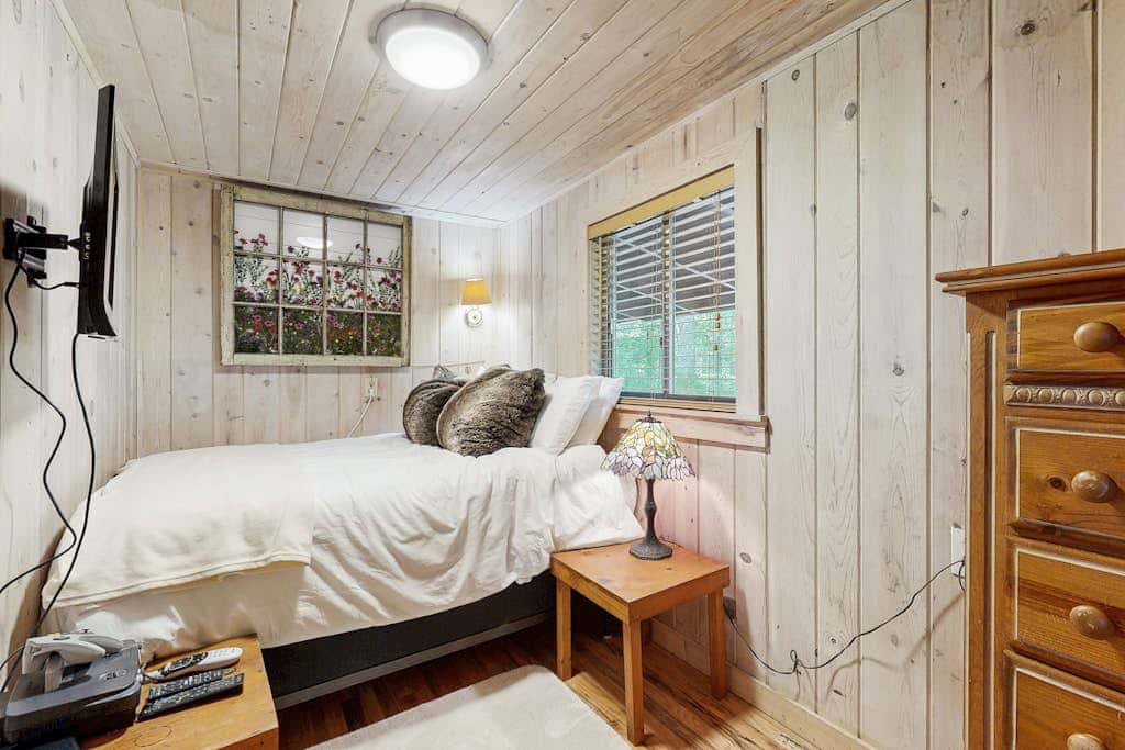 Vista Heights Retreat