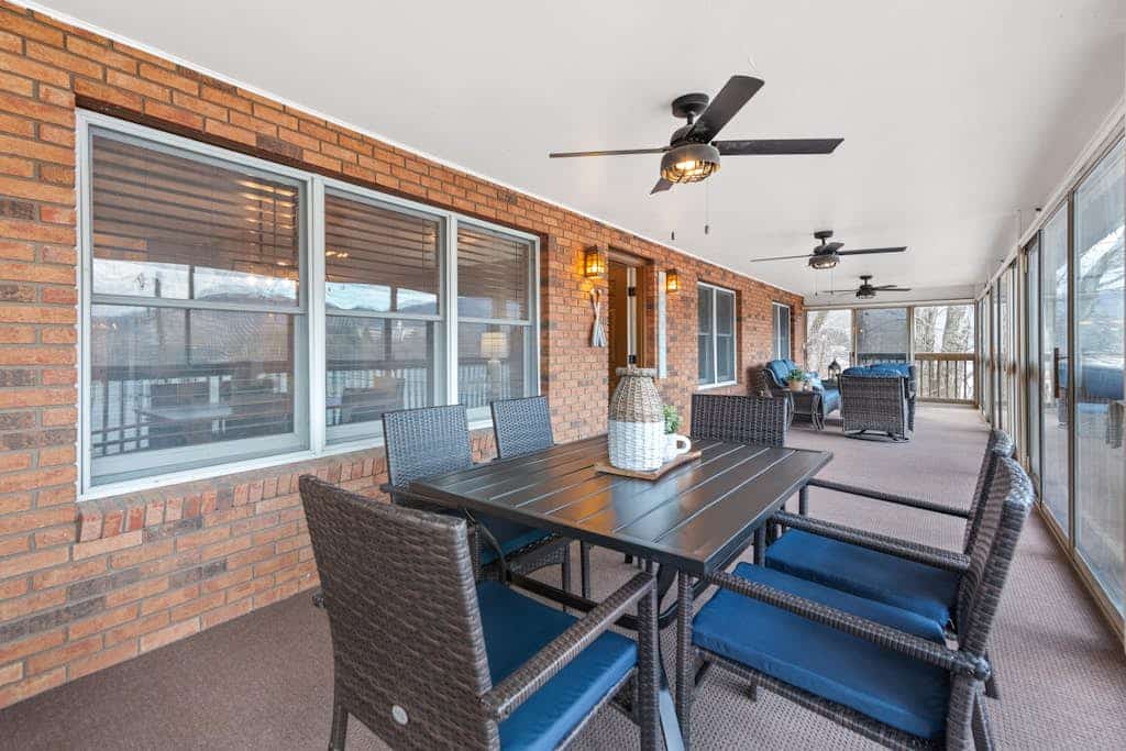Lake view retreat with seven bedrooms and a scenic deck - pool & tennis access