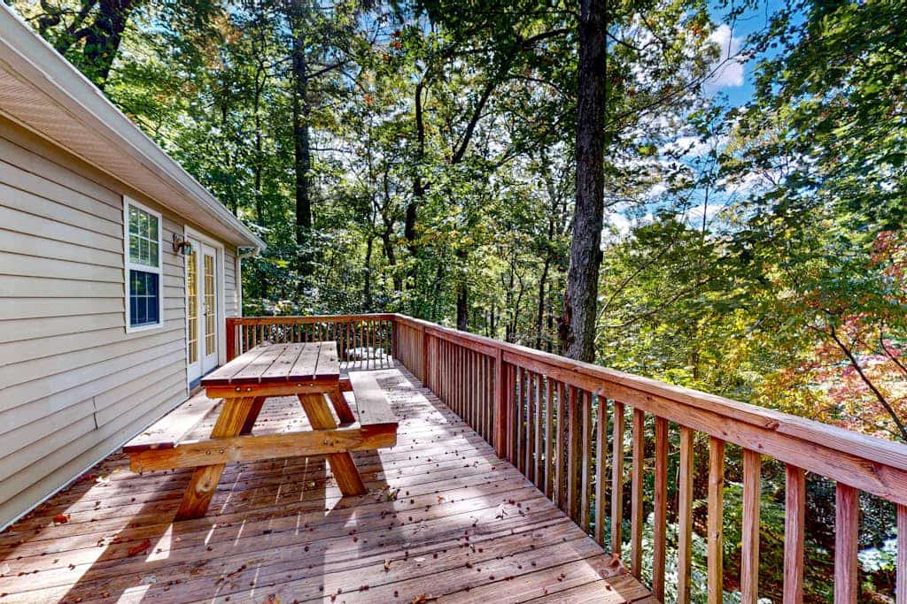 Sapphire Valley Community home with resort amenities & balconies - near skiing