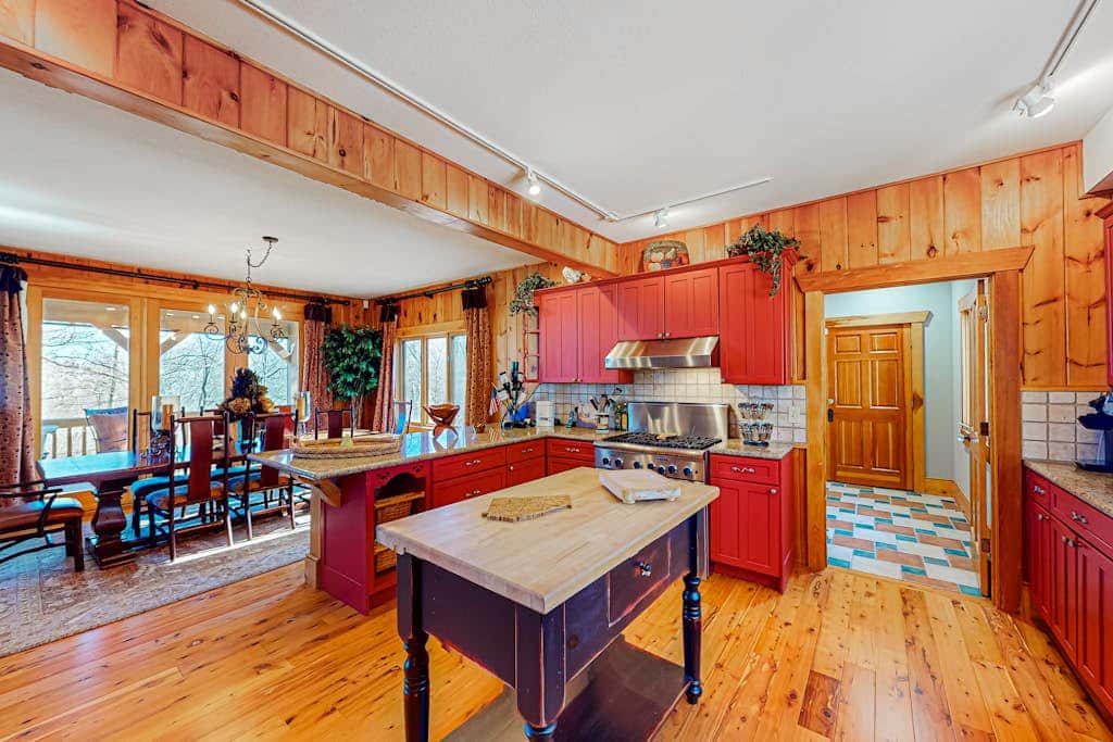 Rocky Top Retreat