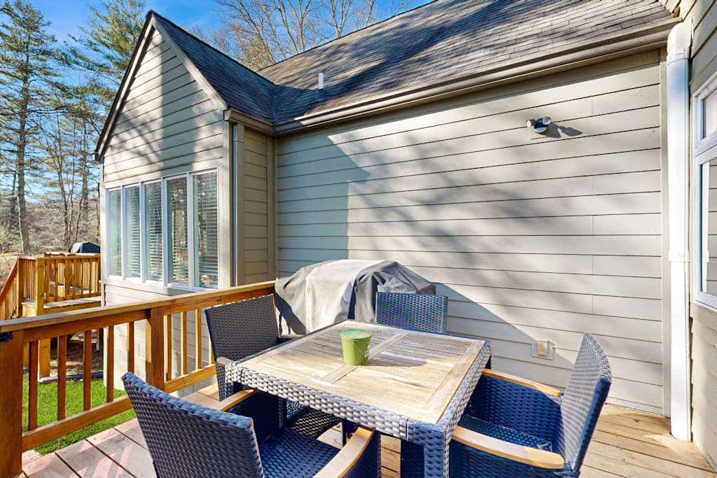 Charming Sapphire, NC Condo: Cozy, Dog-Friendly, Pool, Golf Course, & More