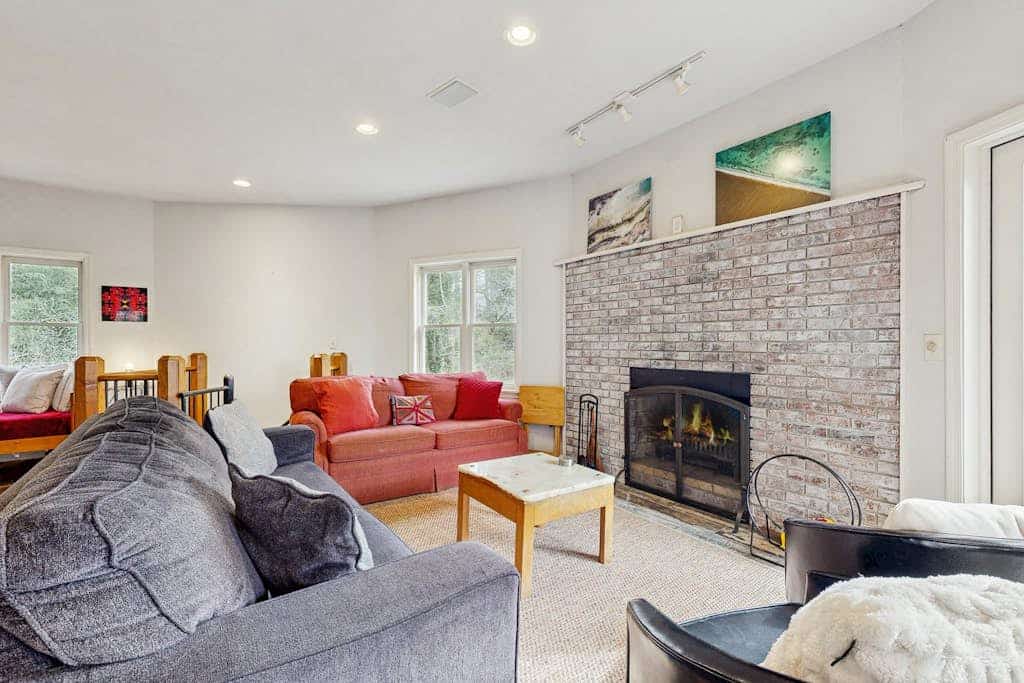 Bright Brevard House w/ Fireplaces, Jetted Tub, Fire Pit & Bike Storage