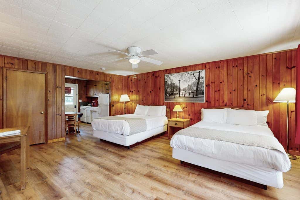 Lakeview Cottage - Unit 305