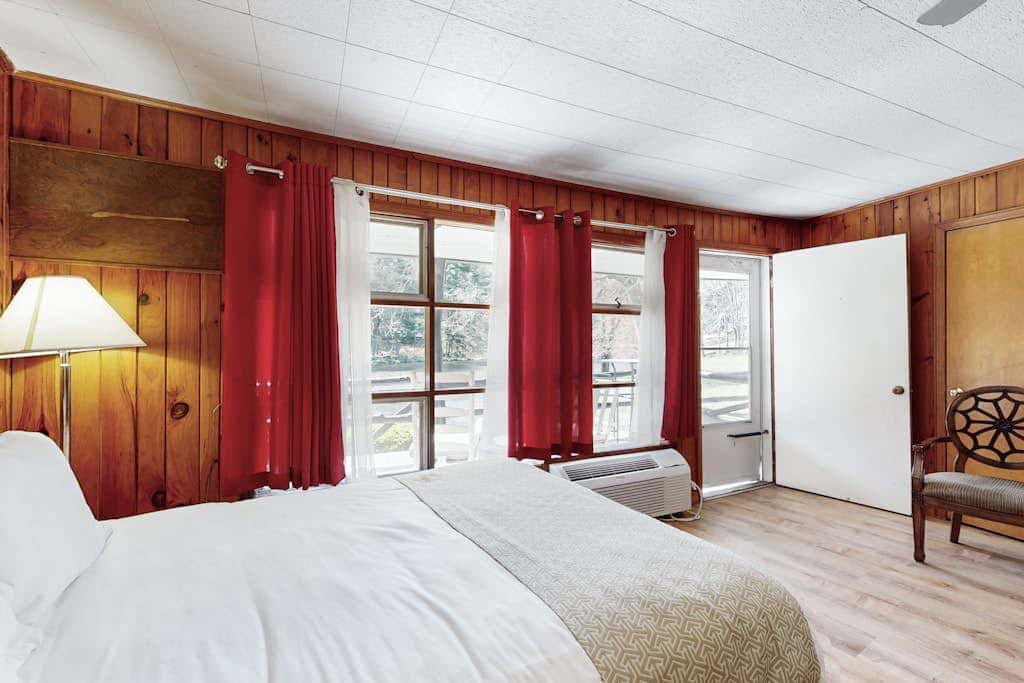 Lakeview Cottage - Unit 305