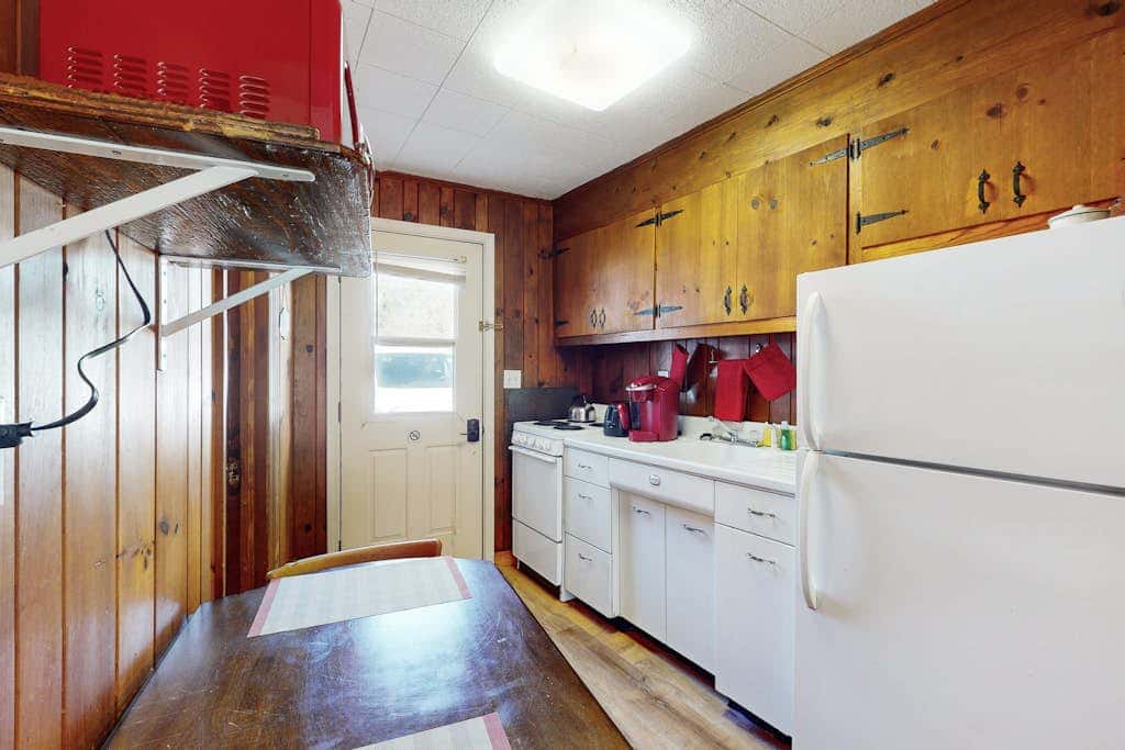 Lakeview Cottage - Unit 305