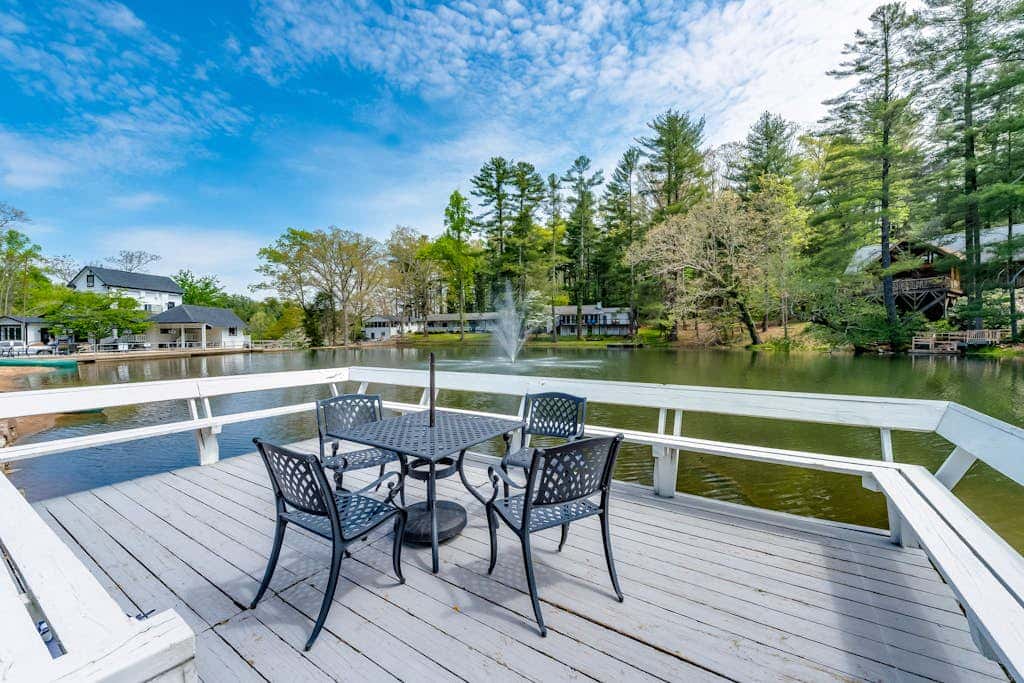 Lakeview Cottage - Unit 305