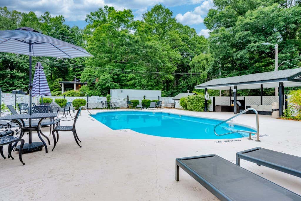 Lakeview Cottage - Unit 305