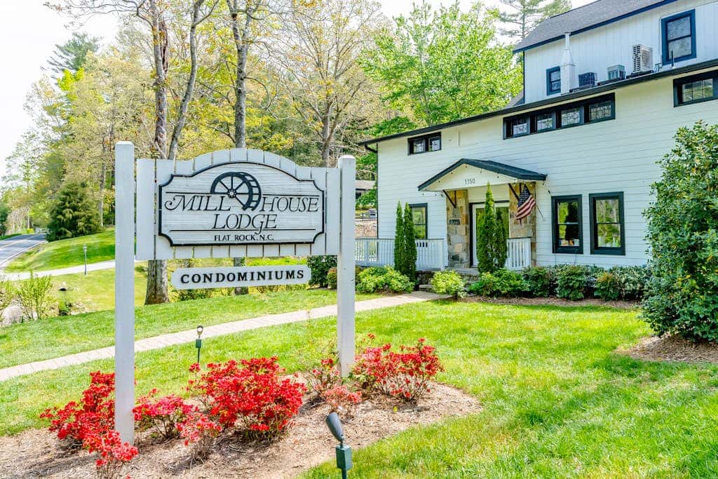 Lakeview Cottage - Unit 305