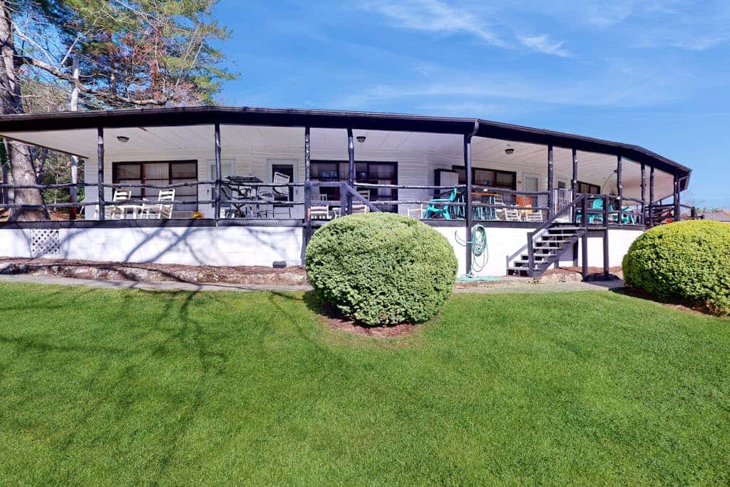 Lakeview Cottage - Unit 305