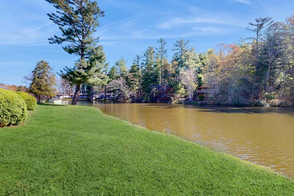 Lakeview Cottage - Unit 305