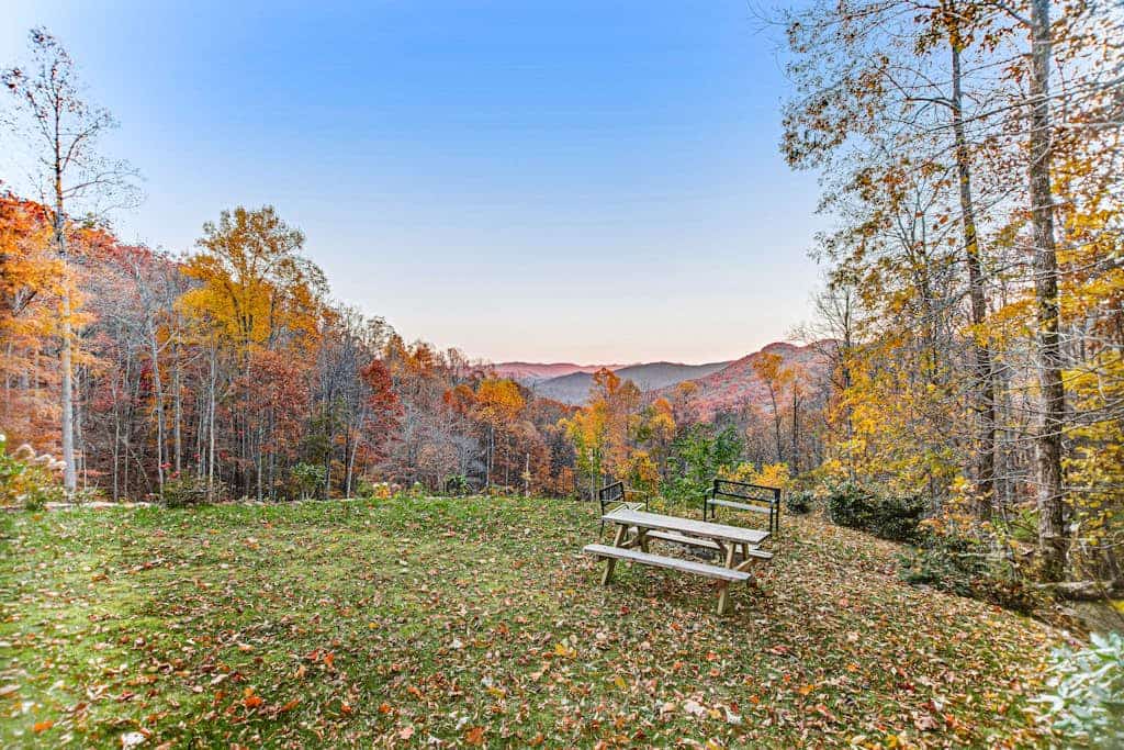 Dog-Friendly Mountain Cabin Near Lakes & Trails w/Free WiFi, W/D, Deck, Firepit