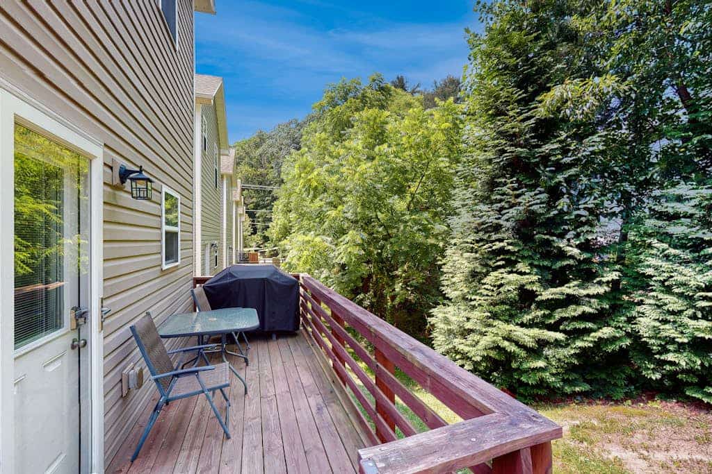 Choice All-Suite Retreat - Near Arts District, Downtown & Outdoor Activities