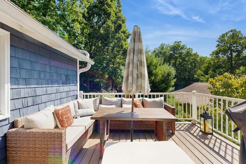 Home in the heart of Montreat with arcade, firepit & washer/dryer - dog-friendly