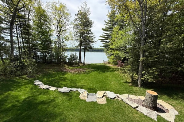 Linger Longer Lodge- on White Sand Lake, swim, bike & more
