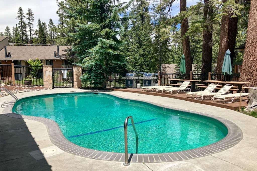 Spacious Mountaintop Condo with a Shared Sauna, Pool, and Hot Tub
