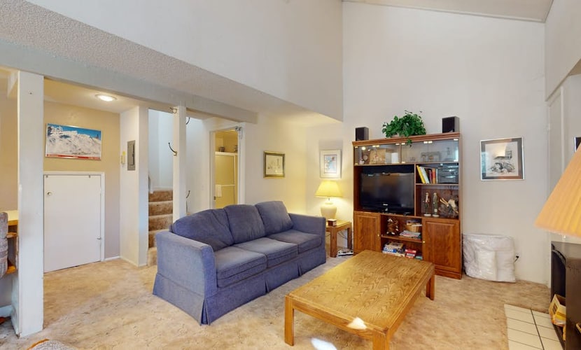 Mountain-view, two-level studio with decks, pool & hot tub - close to skiing