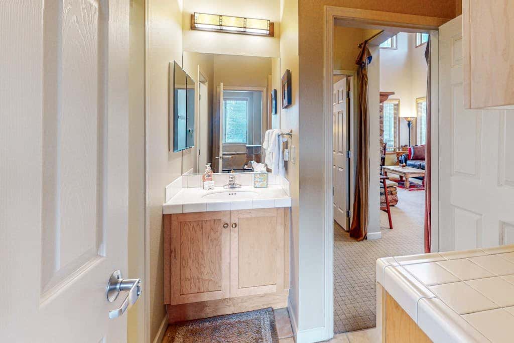 Mammoth Green 207