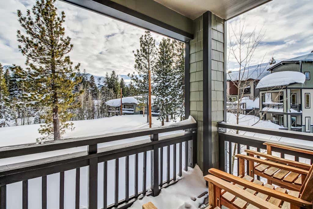 Mammoth Green 207